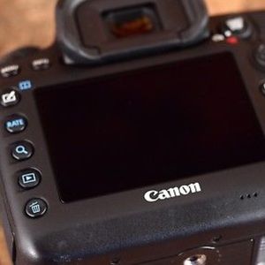 Canon EOS 5D IV Digital SLR Cam Black (BodyOnly)